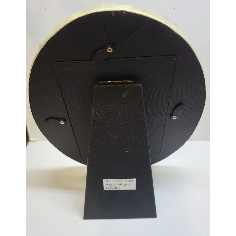 Pottery Barn Kids Overlapping Shell Disc Picture Photo Frame 2014 Manilla NOS